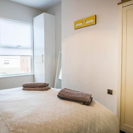 צ'סטר Spacious, Modern 4 Bed House Close To City Centre מראה חיצוני תמונה